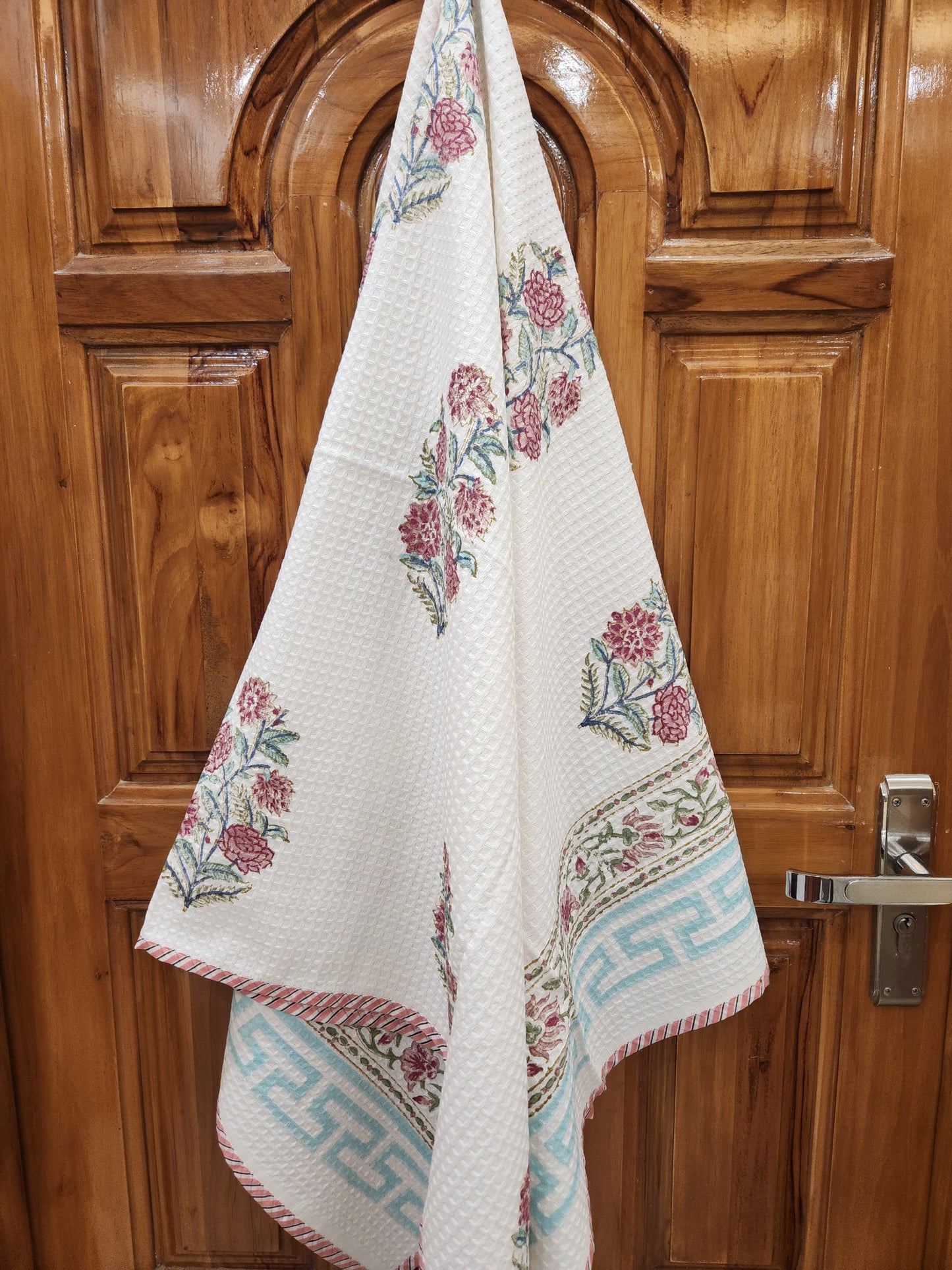 HANDBLOCKED BODY TOWEL