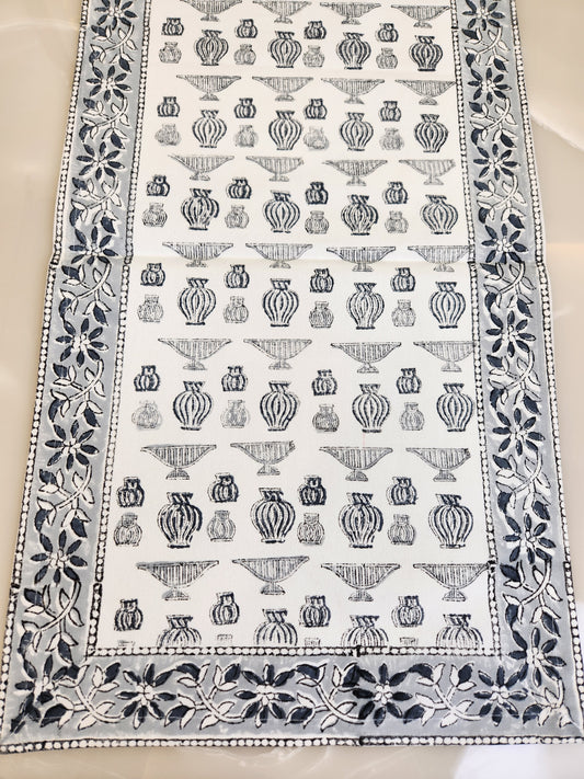 HANDBLOCK PRINTED TABLE RUNNER