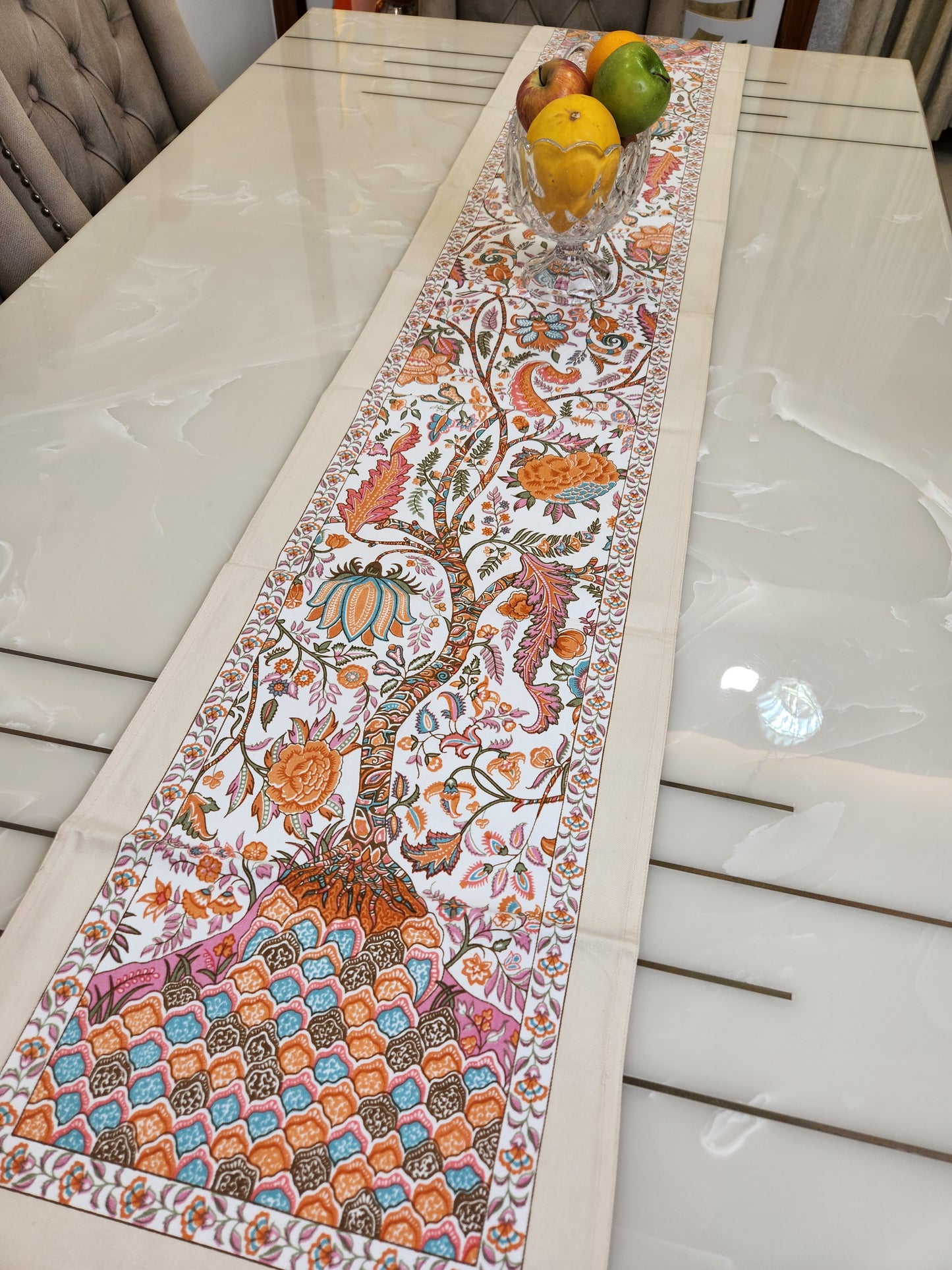 TABLE RUNNER