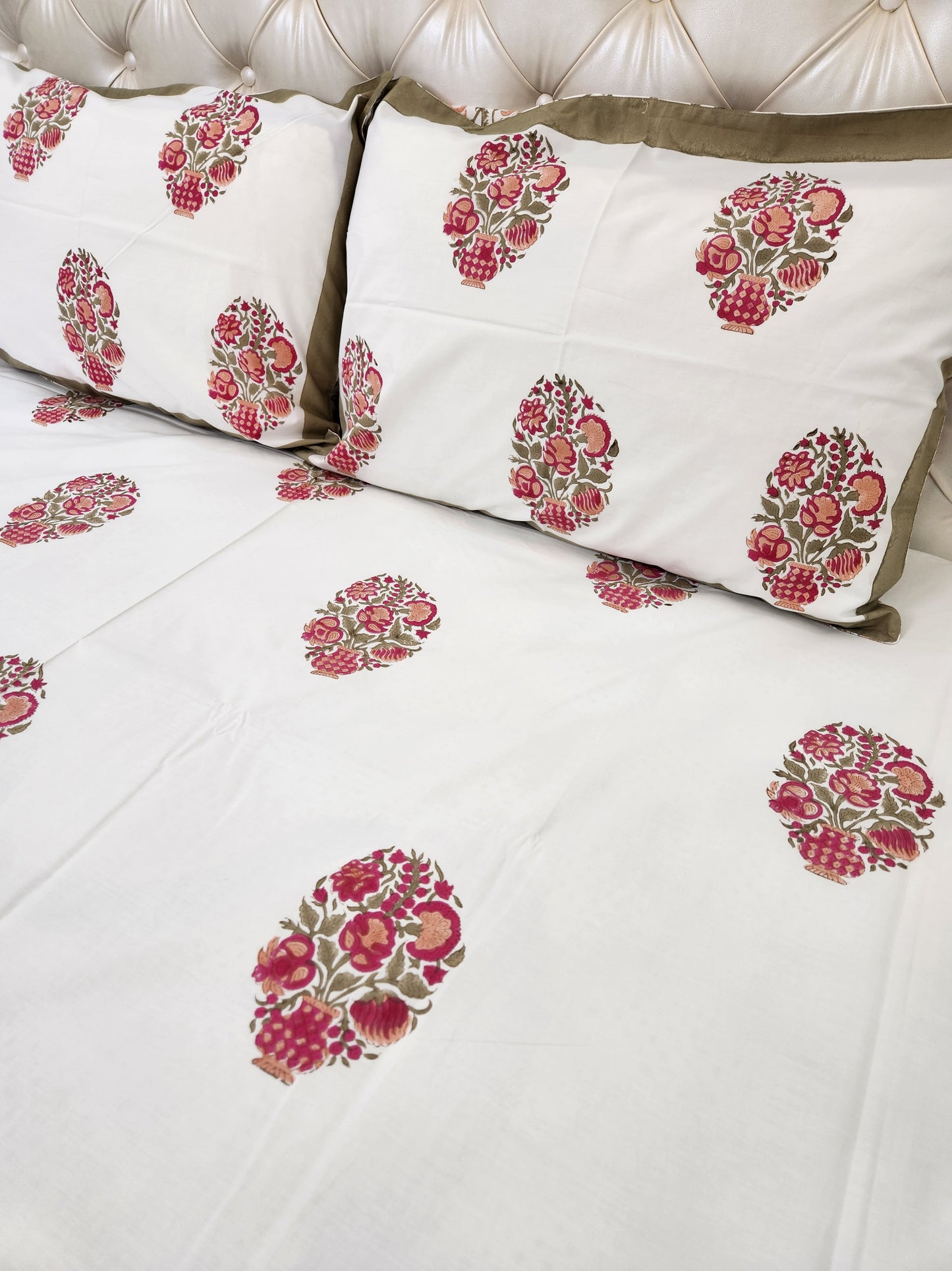 HAND BLOCK PRINTED PERCALE COTTON BEDSHEET WITH TWO PILLOW COVERS