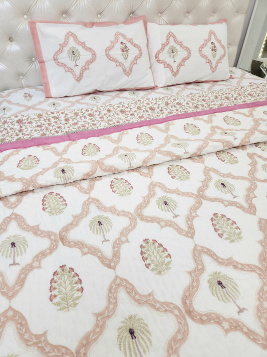 HANDBLOCKED DOUBLE BED QUILT  /  AC COMFORTER