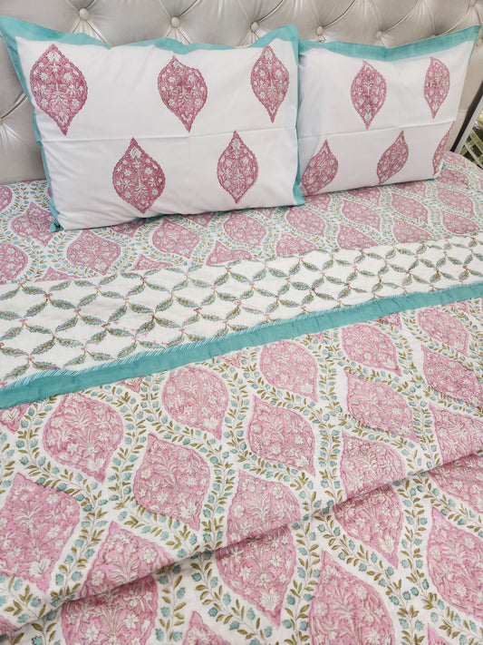 HANDBLOCKED DOUBLE BED QUILT  /  AC COMFORTER