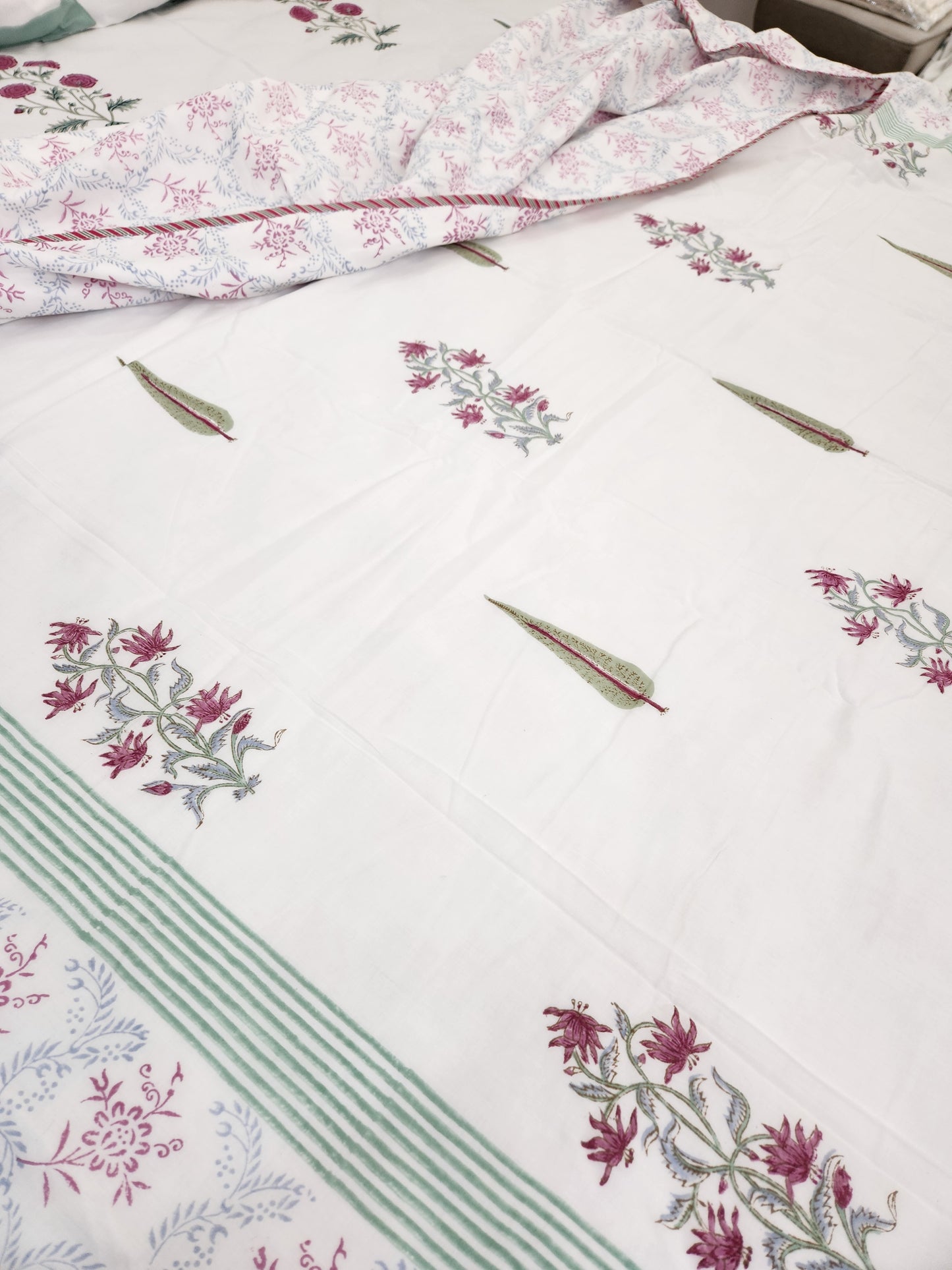 REVERSIBLE HAND BLOCK PRINTED DOUBLE BED DOHAR / SUMMER BLANKET / AC BLANKET