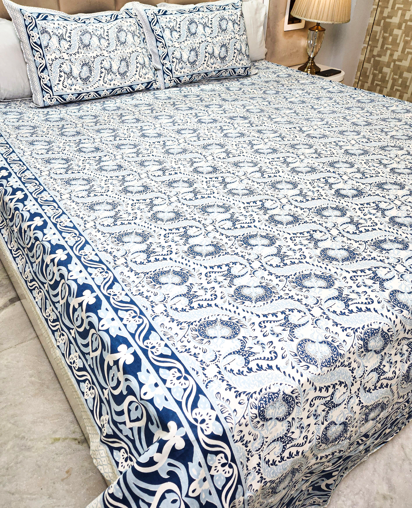 COTTON BEDSHEET WITH TWO PILLOW COVERS